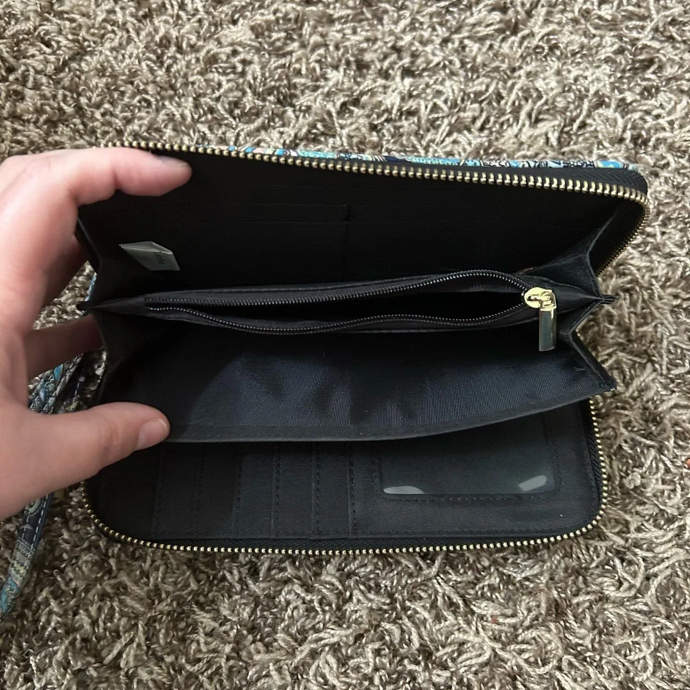 LoveShe Wristlet Zippered Wallet
